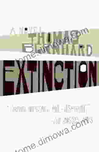 Extinction: A Novel (Vintage International)